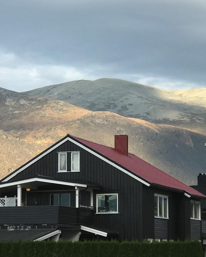 Villa Åndalsnes Exterior foto